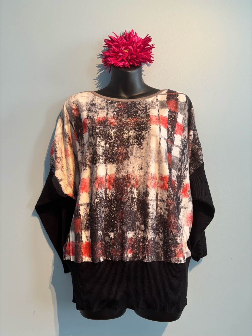 VEX Collection Abstract Print Batwing Pullover Sweater size Large - Picture 4 of 11